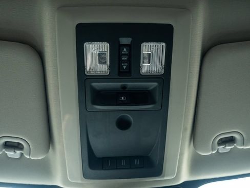 Used 2016 RAM 1500 Laramie w/ Convenience Group AWD/4WD image 31