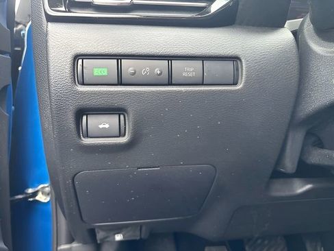 Used 2024 Nissan Sentra SR FWD image 15