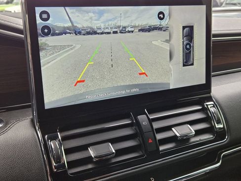Used 2023 Lincoln Navigator Reserve w/ Equipment Group 201A AWD/4WD image 11