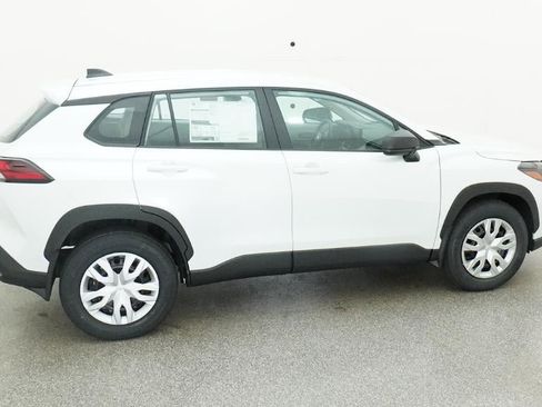 New 2026 Toyota Corolla Cross L image 43