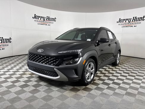 Used 2022 Hyundai Kona SEL w/ Cargo Package FWD image 1
