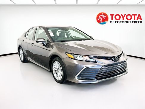 Used 2023 Toyota Camry LE FWD image 1