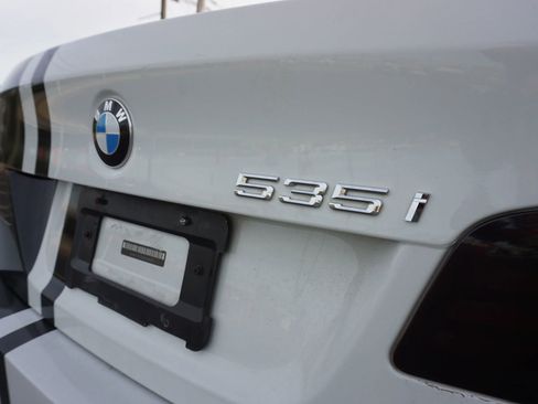 Used 2011 BMW 535i xDrive Sedan image 10