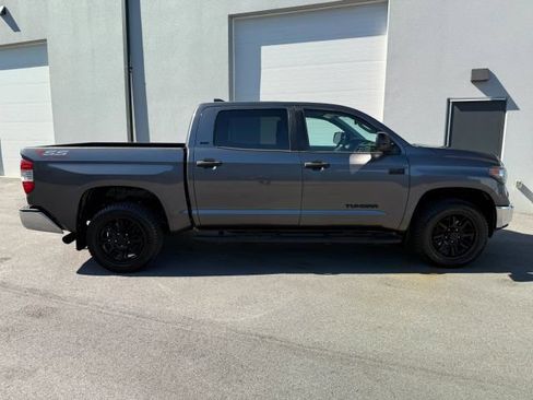 Used 2021 Toyota Tundra SR5 w/ SR5 Upgrade Package AWD/4WD image 9