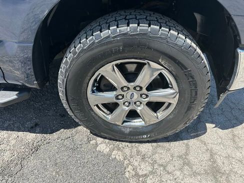 Used 2020 Ford F150 XLT w/ Equipment Group 302A Luxury AWD/4WD image 13