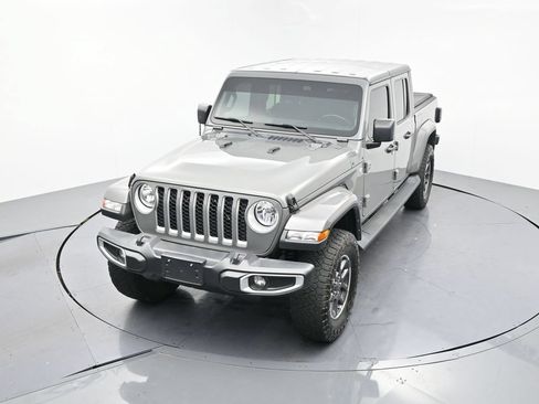 Used 2022 Jeep Gladiator Overland w/ Cold Weather Group AWD/4WD image 21