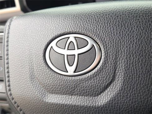 New 2025 Toyota 4Runner SR5 image 25