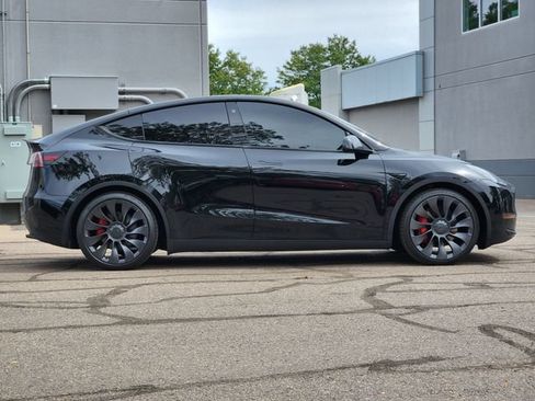 Used 2021 Tesla Model Y Performance AWD/4WD image 4
