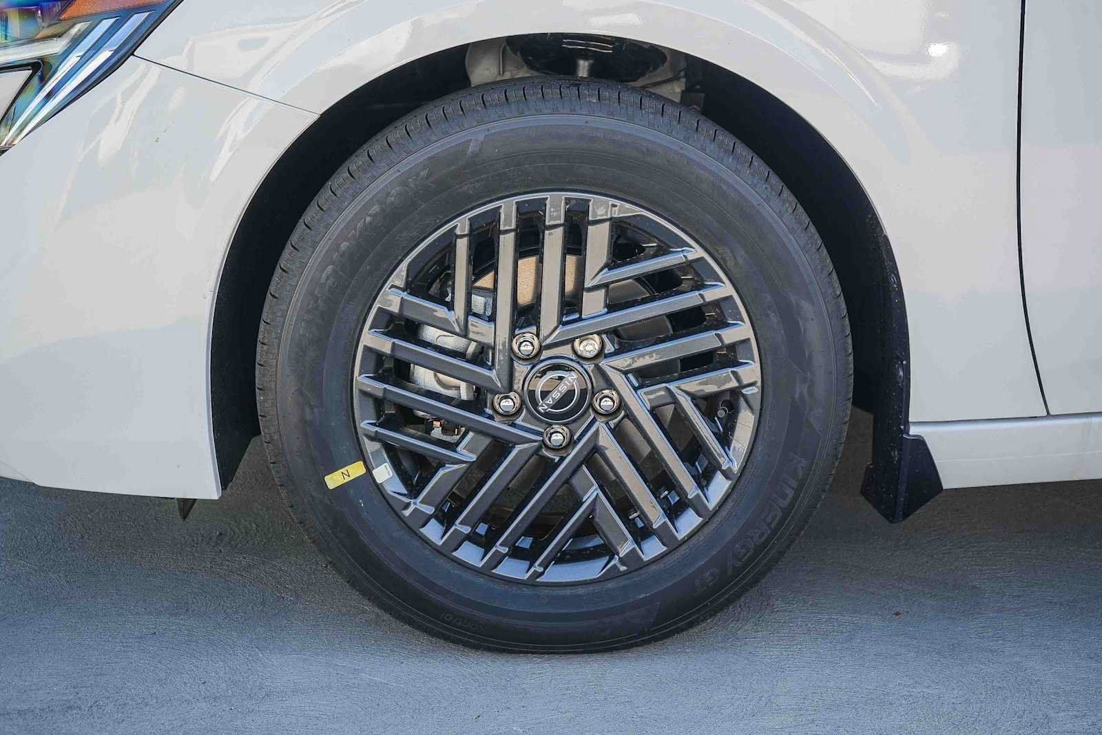 New 2027 Nissan Sentra SV w/ Floor Mat Package FWD image 11