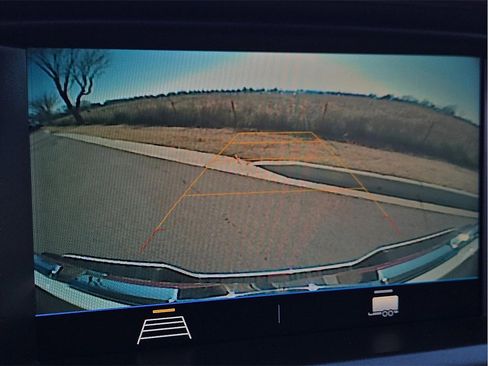 Used 2022 GMC Canyon AT4 image 12