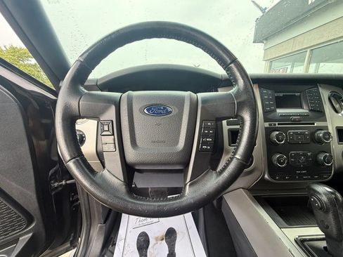 Used 2016 Ford Expedition EL XLT AWD/4WD image 16