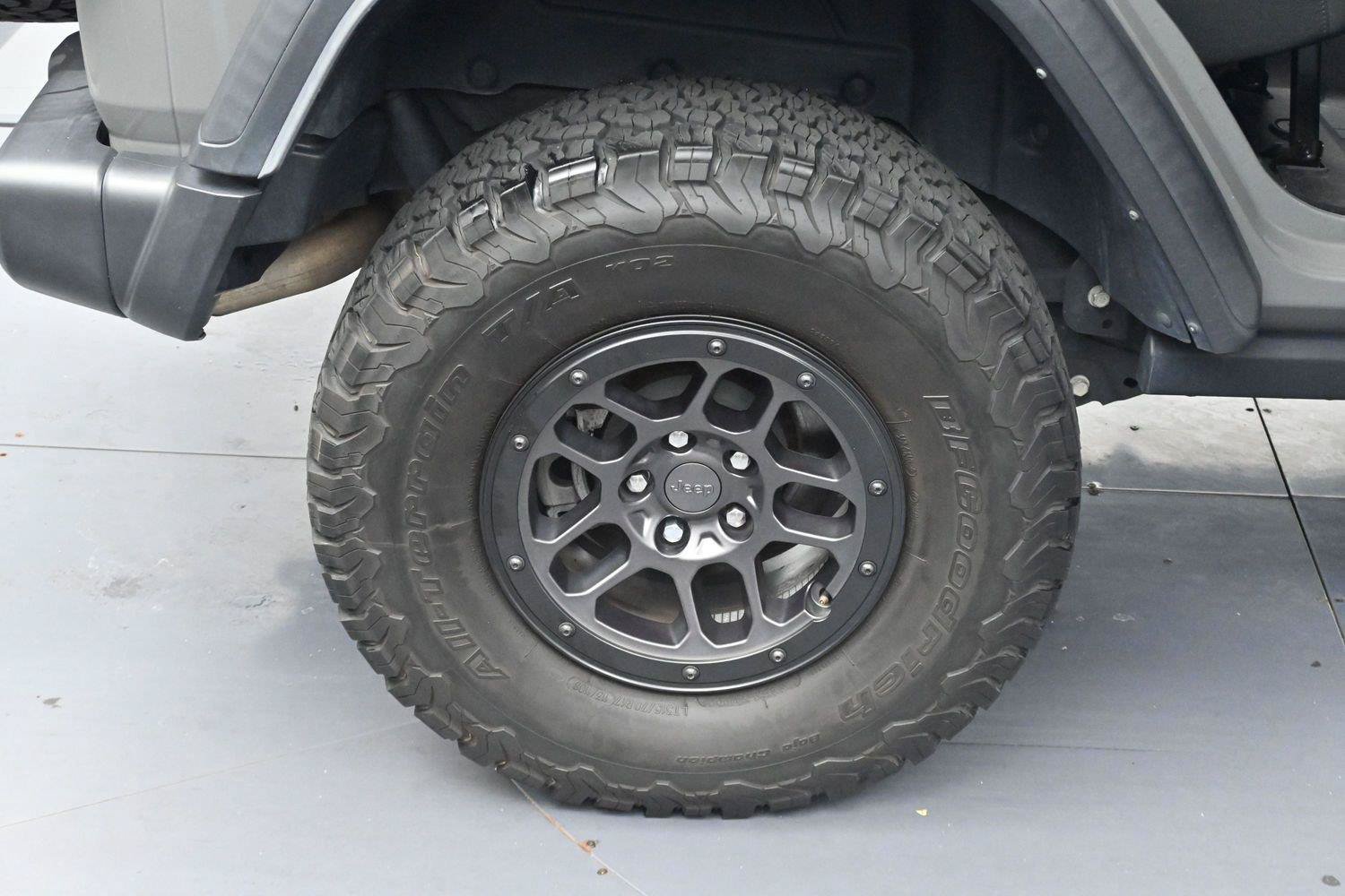 Used 2023 Jeep Wrangler Unlimited Sport AWD/4WD image 31