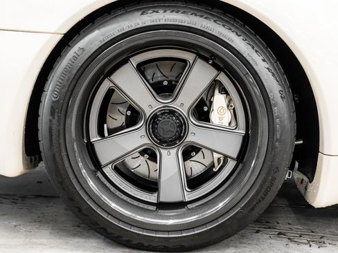 Used 1997 Porsche 911 Cabriolet image 45