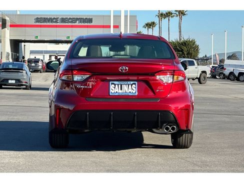 Used 2026 Toyota Corolla SE w/ SE Premium Package FWD image 5