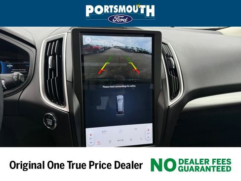 Certified 2024 Ford Edge SEL w/ Convenience Package image 9