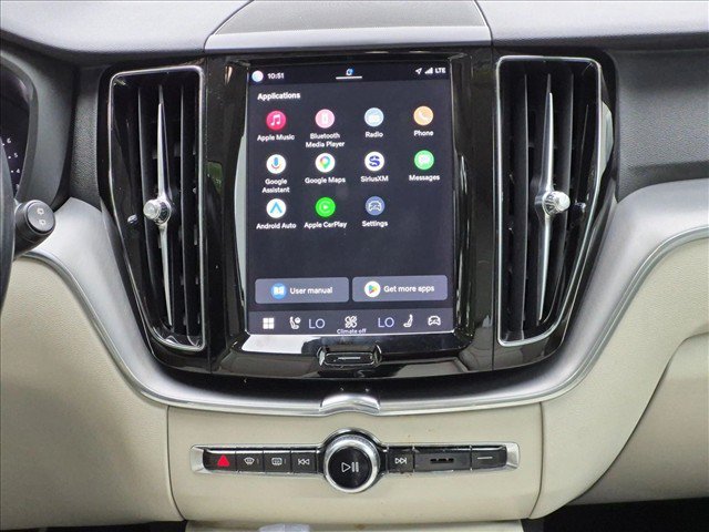 Used 2023 Volvo XC60 B5 Core w/ Climate Package FWD image 15