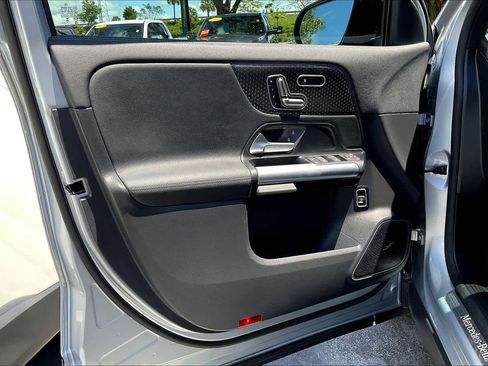 Used 2025 Mercedes-Benz GLA 250 image 22