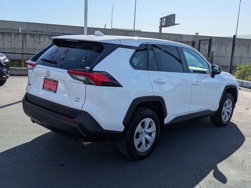 Used 2024 Toyota RAV4 LE image 8