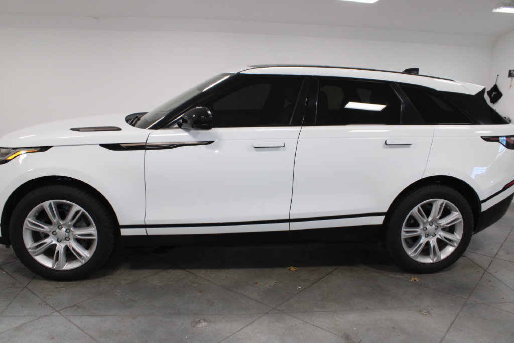 Used 2019 Land Rover Range Rover Velar R-Dynamic SE AWD/4WD image 6