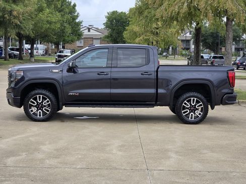 Used 2023 GMC Sierra 1500 AT4 w/ AT4 Premium Package AWD/4WD image 8