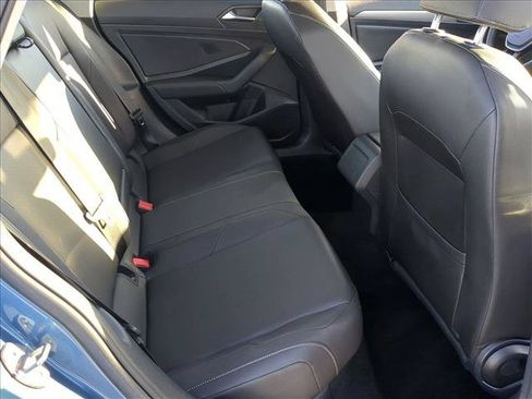 Used 2020 Volkswagen Jetta SE FWD image 19
