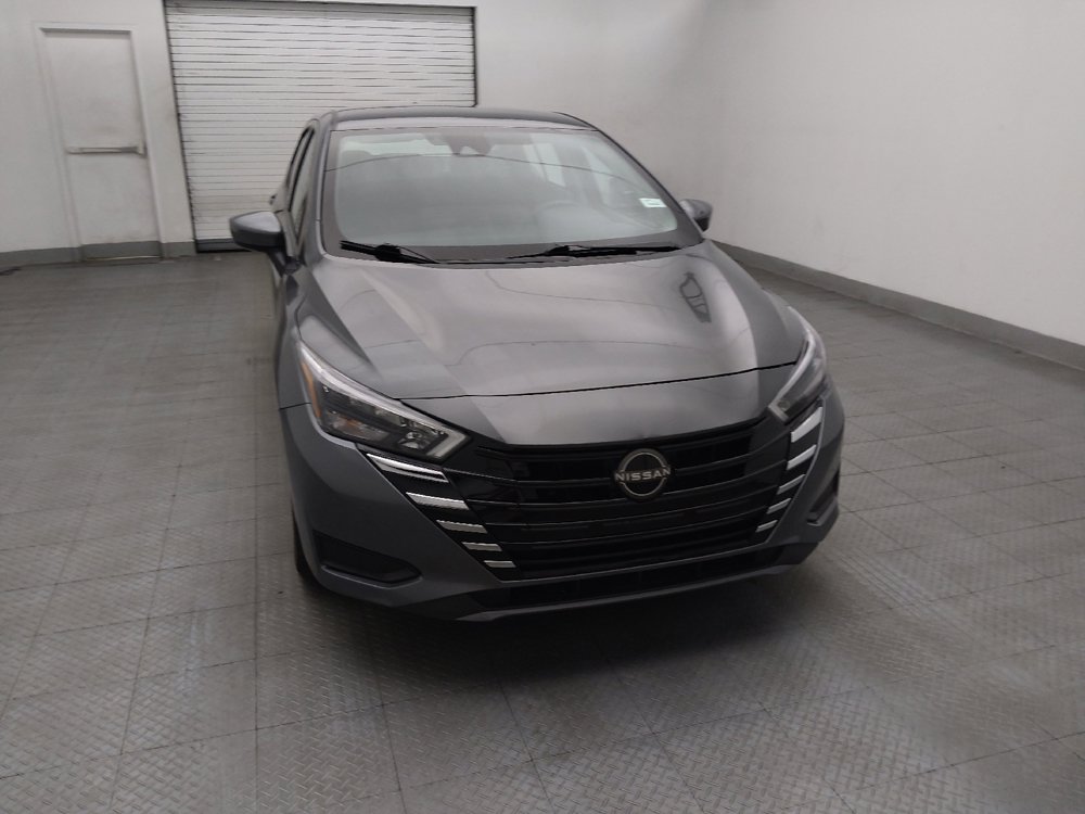 Used 2025 Nissan Versa SV FWD image 14