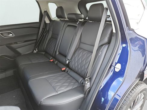 New 2026 Nissan Rogue Platinum w/ Platinum Premium Package image 15