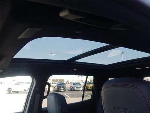 New 2026 Chevrolet Traverse RS image 22