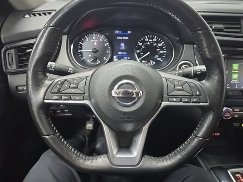 Used 2018 Nissan Rogue SV w/ Sun & Sound Touring Package AWD/4WD image 20