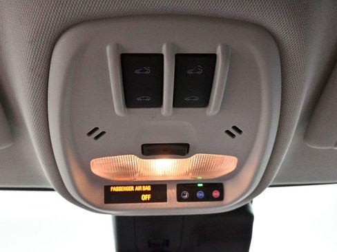 Used 2024 Chevrolet Trax LT w/ Sunroof Package FWD image 26