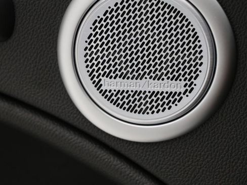 Used 2022 Alfa Romeo Stelvio Veloce image 28