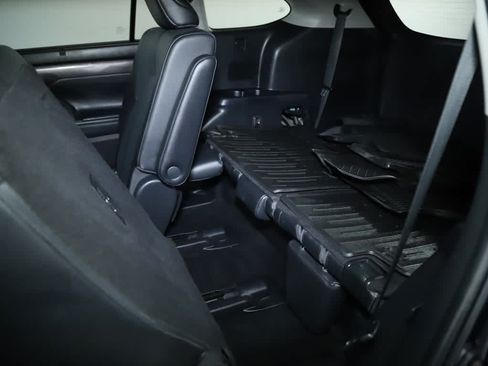 Used 2022 Toyota Highlander Limited AWD/4WD image 14