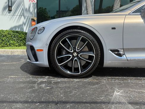 Used 2020 Bentley Continental GT V8 AWD/4WD image 11