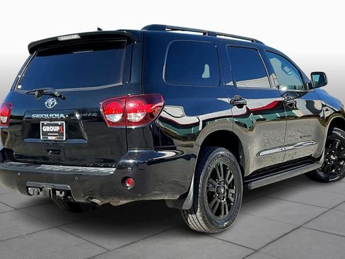 Used 2019 Toyota Sequoia TRD Sport image 12