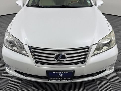 Used 2011 Lexus ES 350 FWD image 2