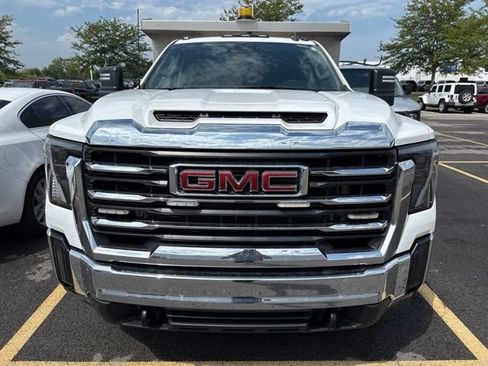 Used 2024 GMC Sierra 3500 SLE w/ Snow Plow Prep Package AWD/4WD image 8