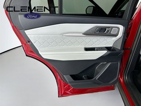 New 2026 Ford Explorer Platinum AWD/4WD image 29