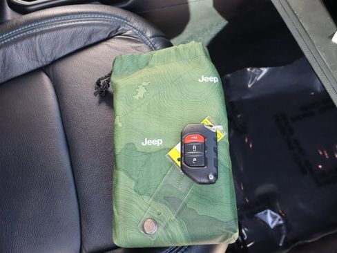 Used 2022 Jeep Wrangler Unlimited Rubicon 4xe w/ Steel Bumper Group image 48