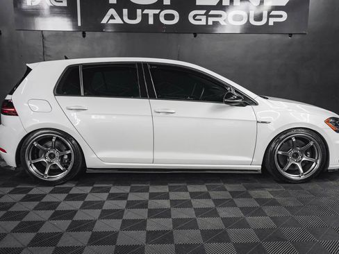 Used 2018 Volkswagen Golf R 4-Door image 22