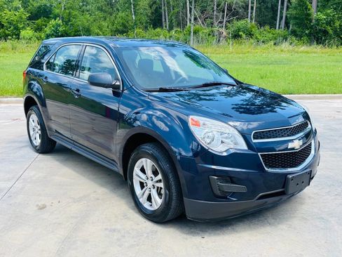 Used 2015 Chevrolet Equinox LS image 2