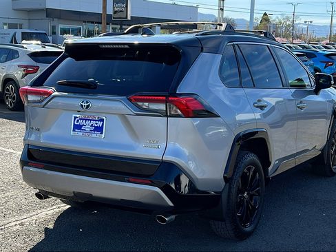 Used 2022 Toyota RAV4 XSE AWD/4WD image 5
