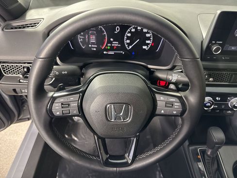 Used 2025 Honda Civic Sport image 10