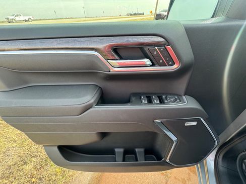 New 2026 Chevrolet Silverado 1500 LTZ w/ LTZ Premium Package image 12