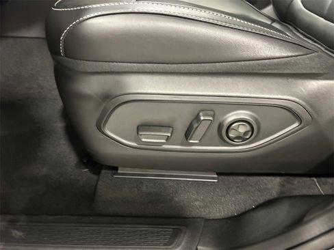 New 2025 Jeep Grand Cherokee Limited image 16