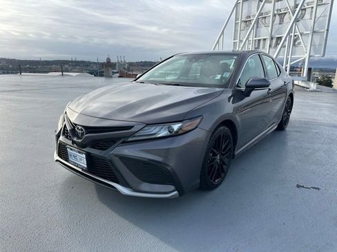 Used 2023 Toyota Camry XSE image 8