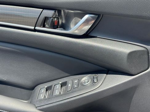 Certified 2022 Honda Accord Sport image 25
