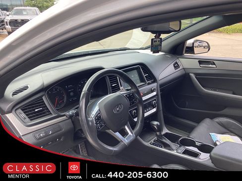 Used 2018 Hyundai Sonata Sport FWD image 3