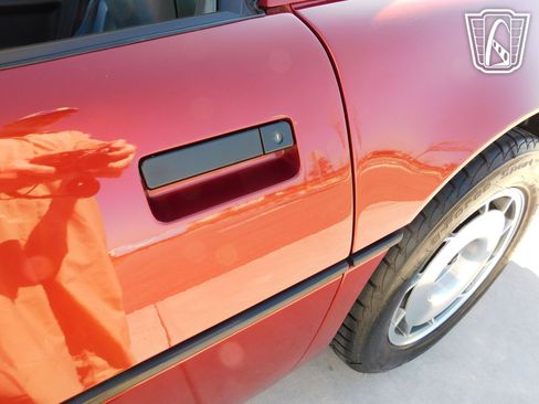 Used 1987 Chevrolet Corvette Coupe image 18