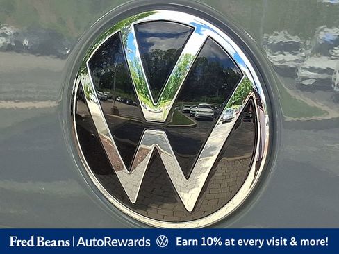 Certified 2022 Volkswagen Taos SEL AWD/4WD image 35
