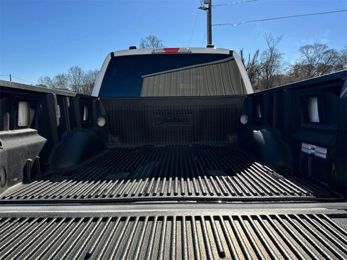 Used 2022 Ford F150 XLT image 19